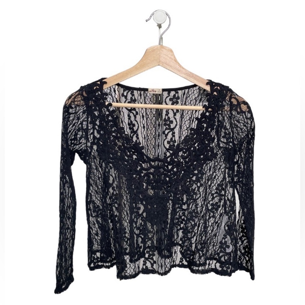 Festival Lace Crop Top / Hollister